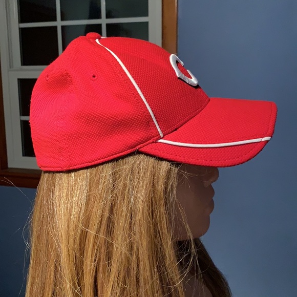 Cincinnati Reds Authentic Collection cap. - Picture 4 of 6